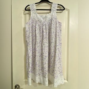 Eileen West nightgown babydoll size small lilac and white floral
